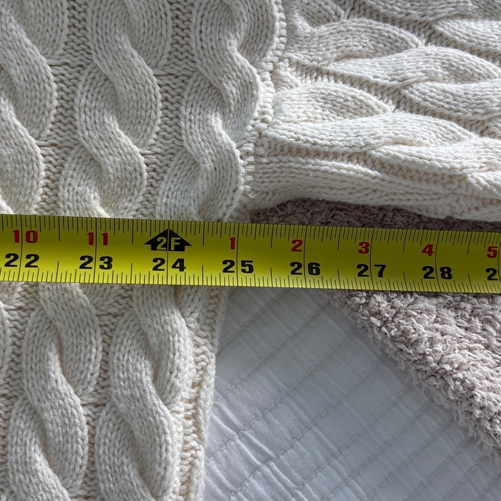 Alice + Olivia Cream Cable Knit Cardigan - Picture 7 of 10